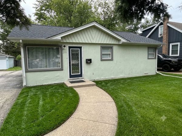 233 S Yale Avenue , Addison, IL 60101
