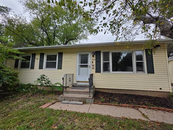 3406 MAGNOLIA Court, Bettendorf, IA 52722