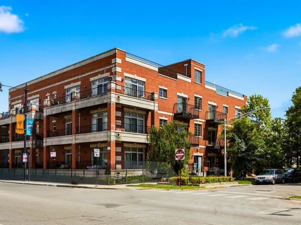4755 N Kilbourn Avenue, Unit 2D, Chicago, IL 60630