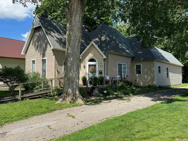 523 Fulton Avenue, Rochester, IN 46975