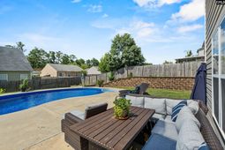 111 Arbor Springs Drive photo 4