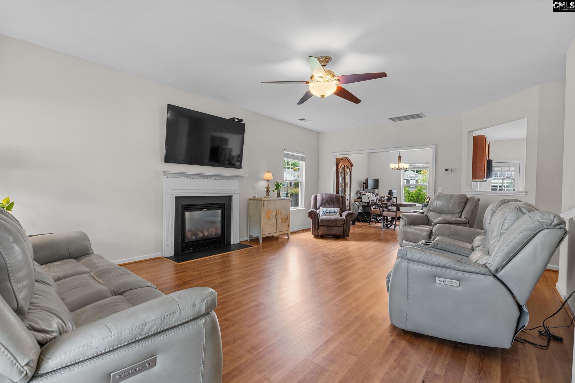 111 Arbor Springs Drive Photo 7