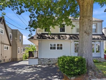 736 OAK VIEW ROAD, ARDMORE, PA 19003