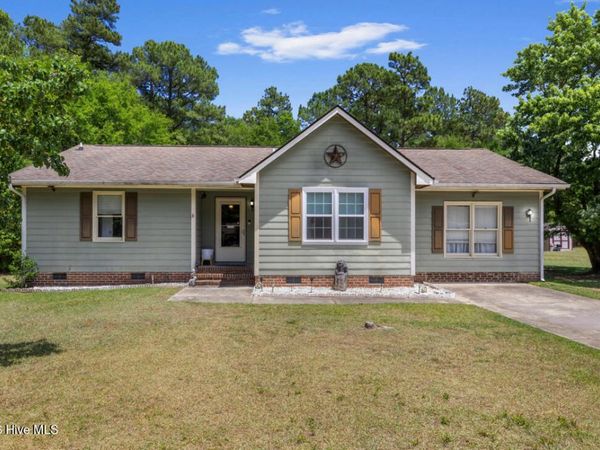 419 Wapiti Drive , Spring Lake, NC 28390