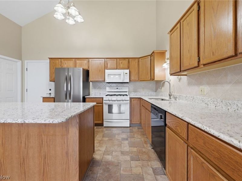 853 Beverly Avenue, Canal Fulton, OH 44614 Photo 13