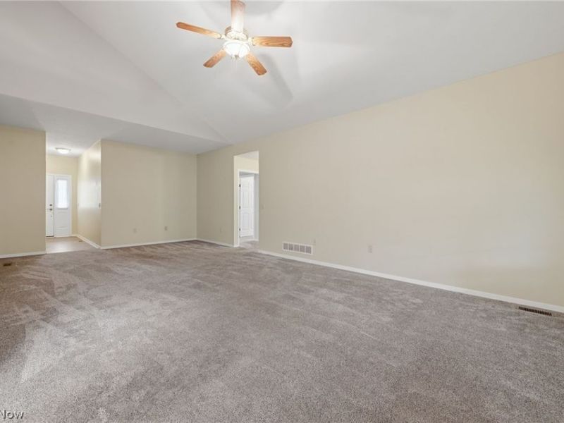 853 Beverly Avenue, Canal Fulton, OH 44614 Photo 9