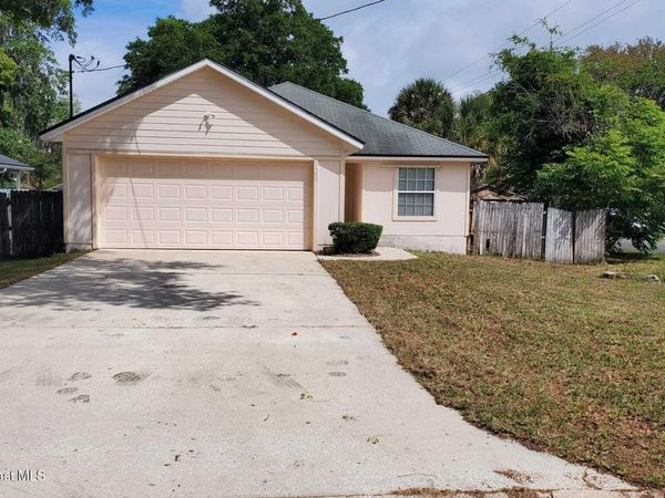 1500 Forbes Street , Green Cove Springs, FL 32043