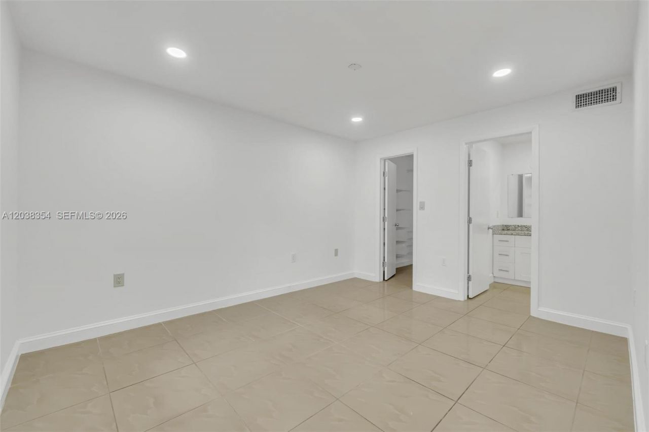 15560 SW 104th Ter, Unit 6112, Miami, FL 33196 Photo