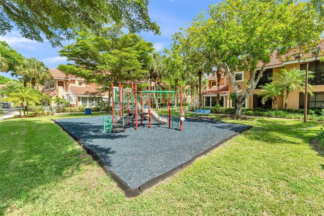 15560 SW 104th Ter, Unit 6112, Miami, FL 33196 Photo