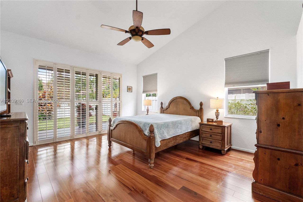 1522 NW 182nd Way, Pembroke Pines, FL 33029 Photo