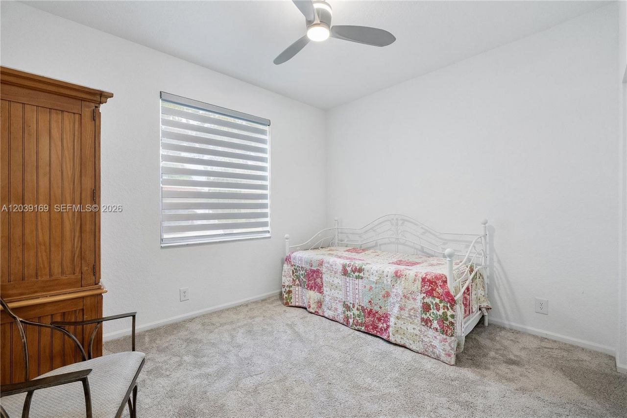 1522 NW 182nd Way, Pembroke Pines, FL 33029 Photo