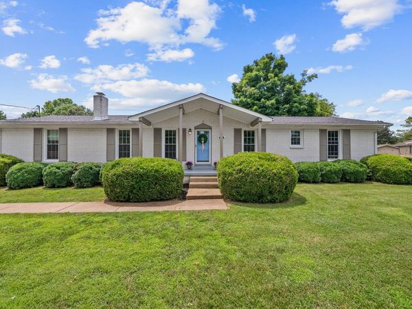 615 Meadow Rd, Mount Pleasant, TN 38474