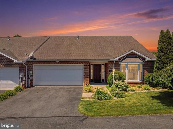 456 MOSS SPRING AVENUE , GREENCASTLE, PA 17225