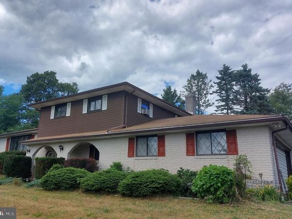 211 REEDSVILLE ROAD, SCHUYLKILL HAVEN, PA 17972