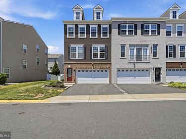 8808 ENGLEWOOD FARMS DRIVE, MANASSAS, VA 20112