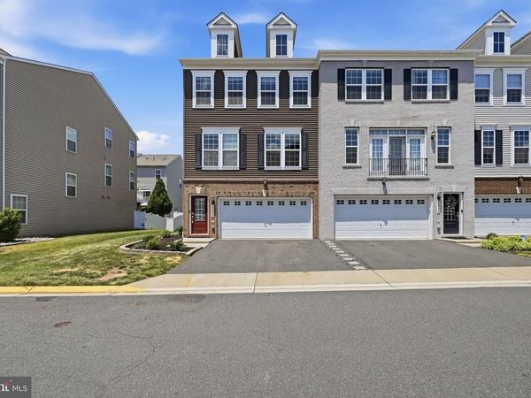8808 ENGLEWOOD FARMS DRIVE, MANASSAS, VA 20112