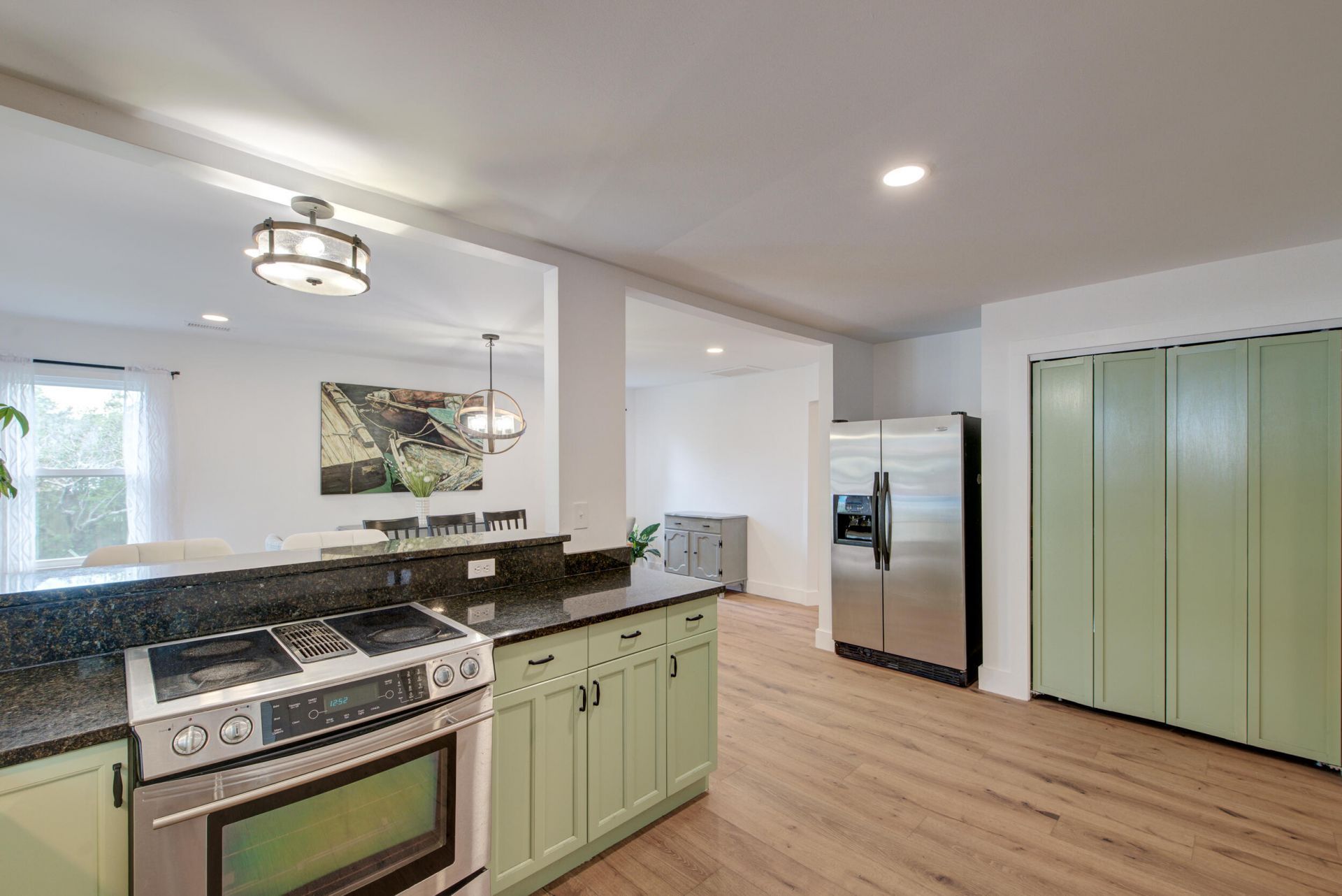 843 Trent Street Photo 35