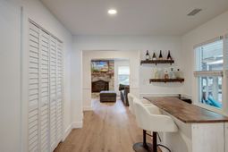 843 Trent Street photo 4