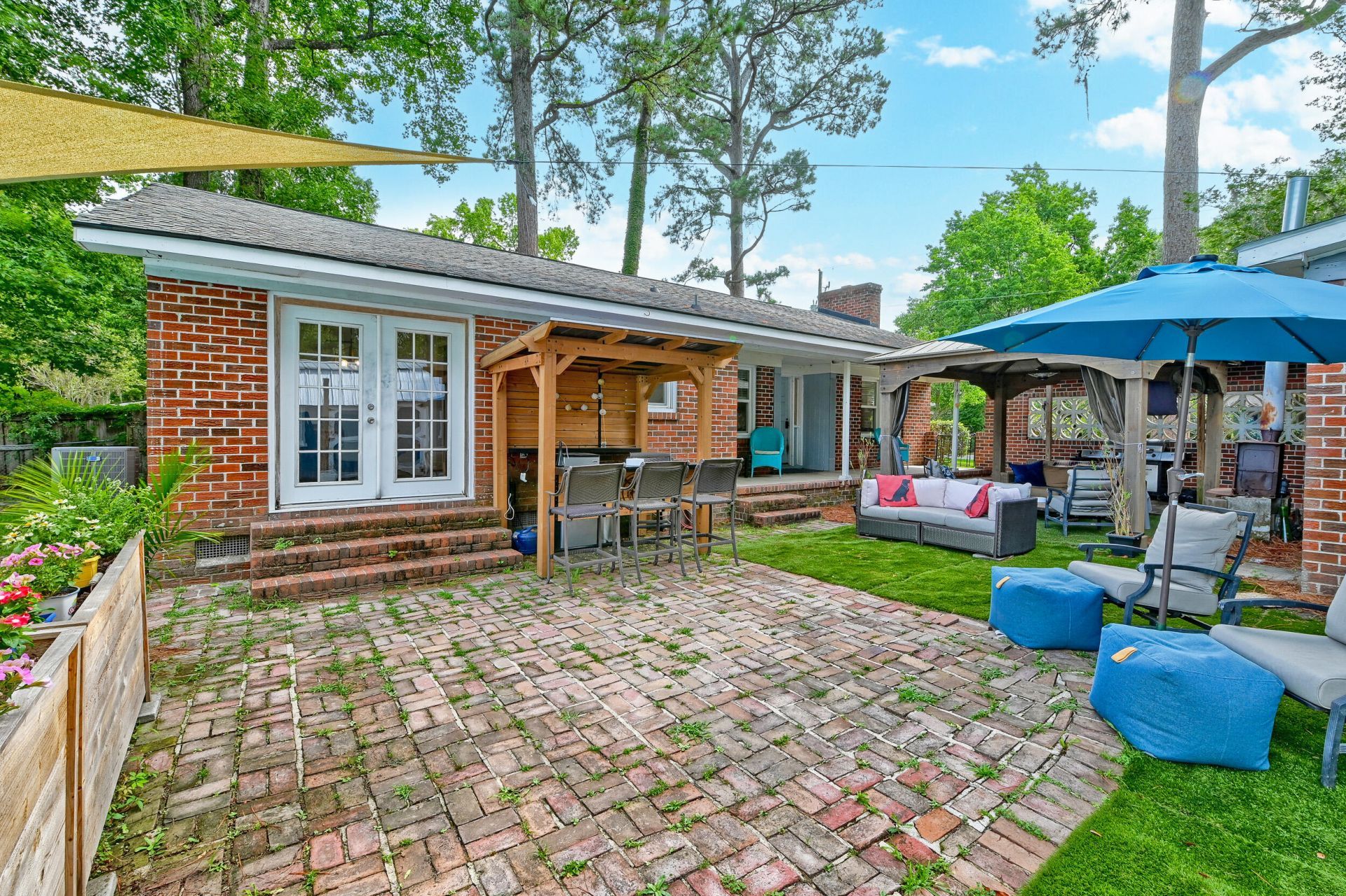 843 Trent Street Photo 44