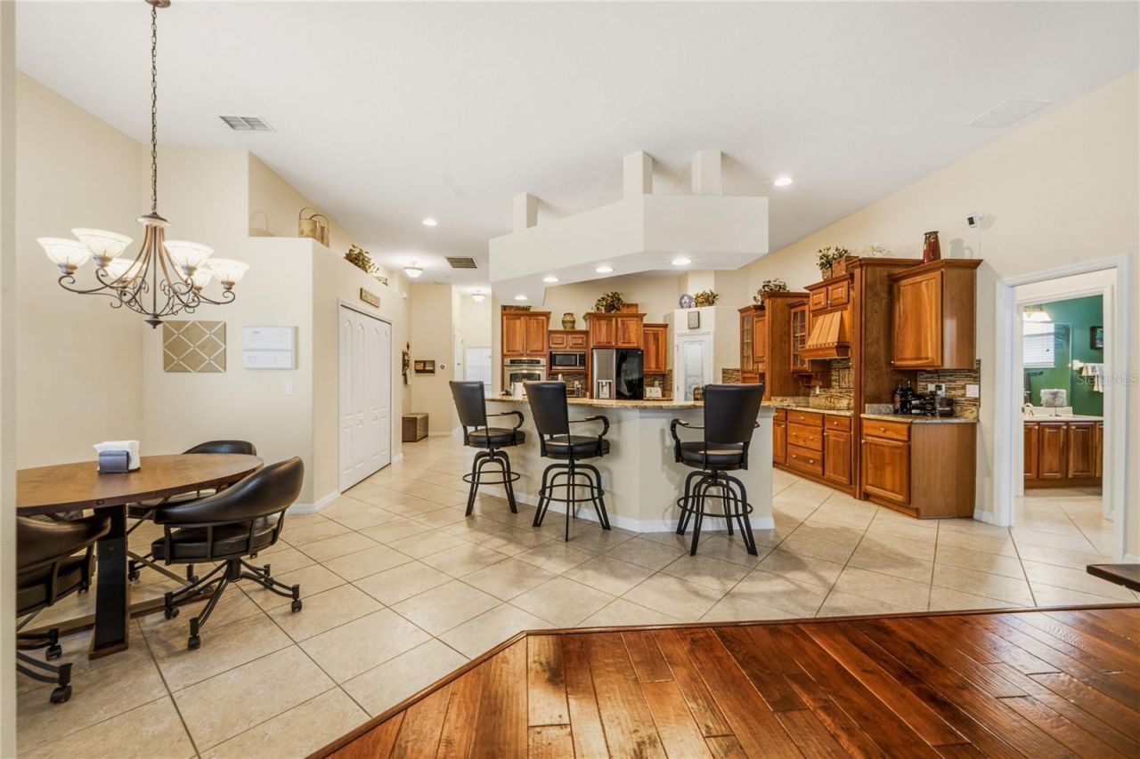 5977 Lake Melrose Drive, Orlando, FL 32829 Photo