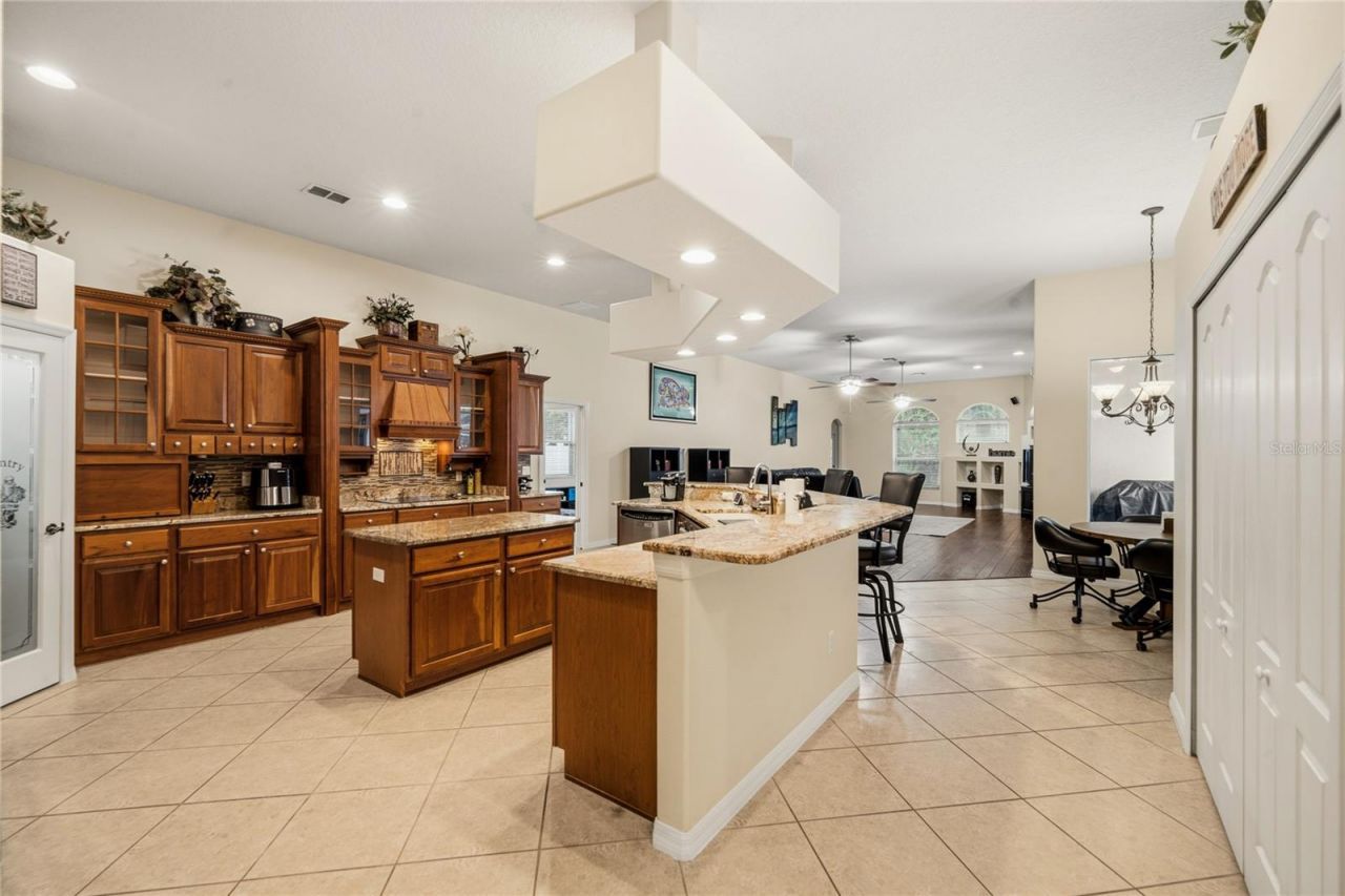 5977 Lake Melrose Drive, Orlando, FL 32829 Photo