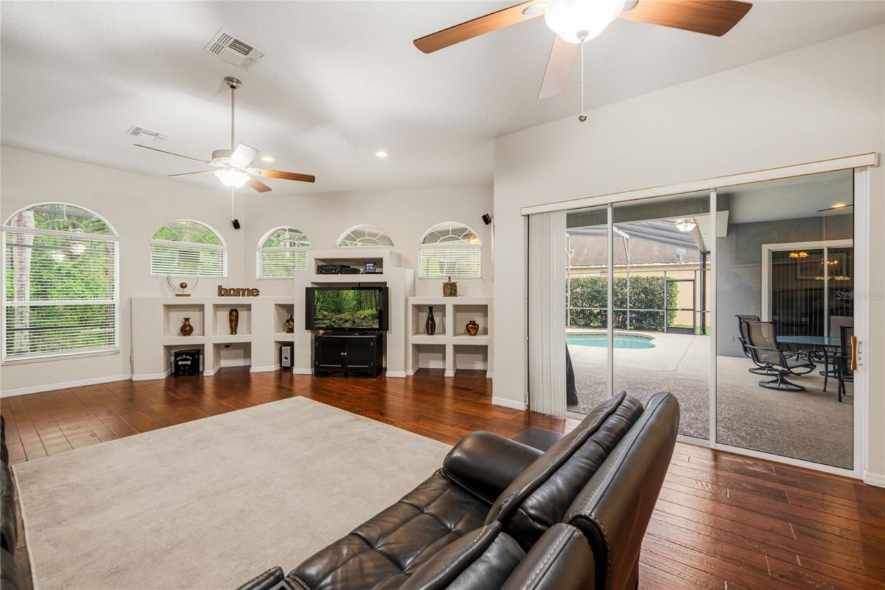 5977 Lake Melrose Drive, Orlando, FL 32829 Photo
