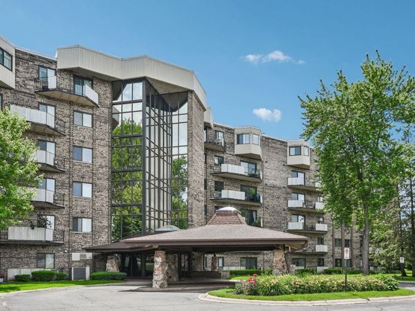 1275 E Baldwin Lane , Unit 104, Palatine, IL 60074