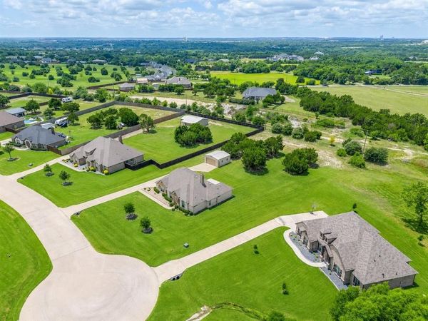 3830 Richard Road , Midlothian, TX 76065