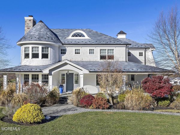 9 Beacon Hill Road, Atlantic Highlands, NJ 07716