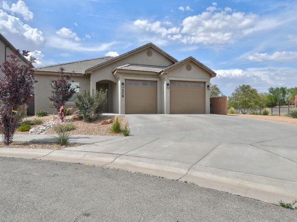 7701 Majesty Court NW, Albuquerque, NM 87107