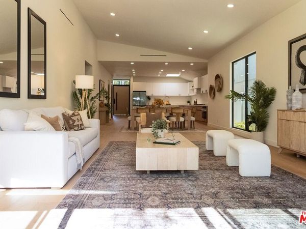 4631 Norwich Avenue, Sherman Oaks, CA 91403