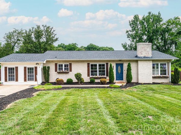 108 Merrywood Drive , Lenoir, NC 28645