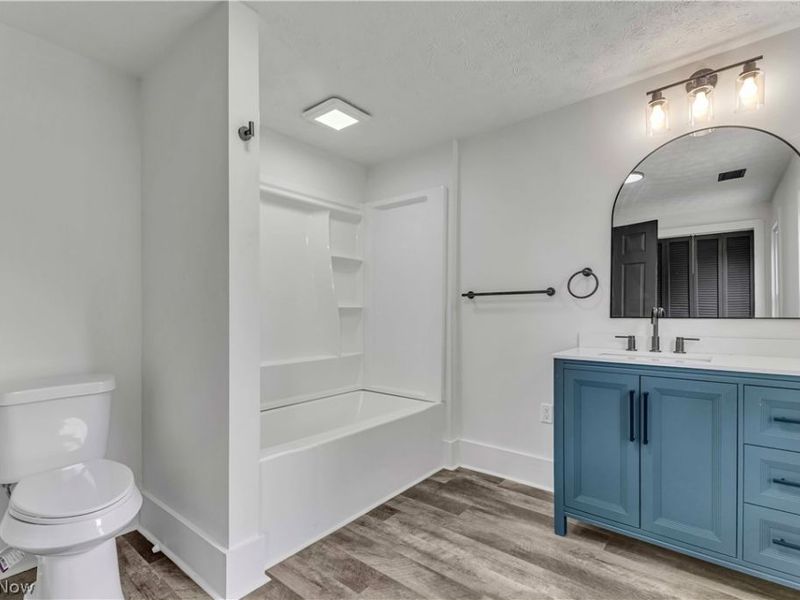 137 N Vine Street, Medina, OH 44256 Photo 17