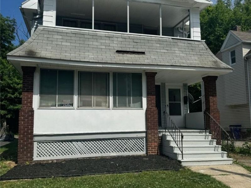 661 E 127th Street, Cleveland, OH 44108 Photo 1