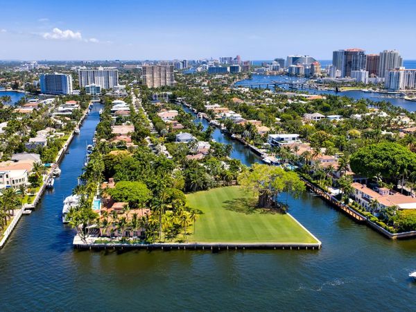 1000 Riviera Isle Drive, Fort Lauderdale, FL 33301