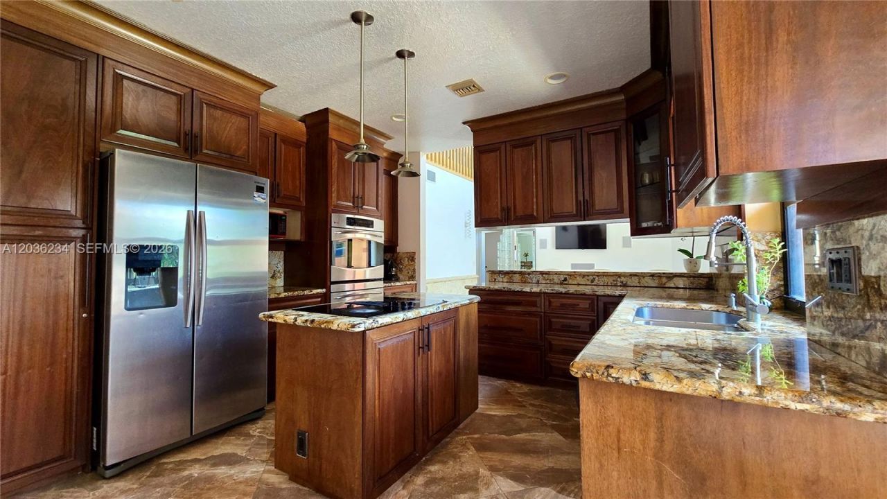 741 Tyler St , Hollywood, FL 33019 Photo