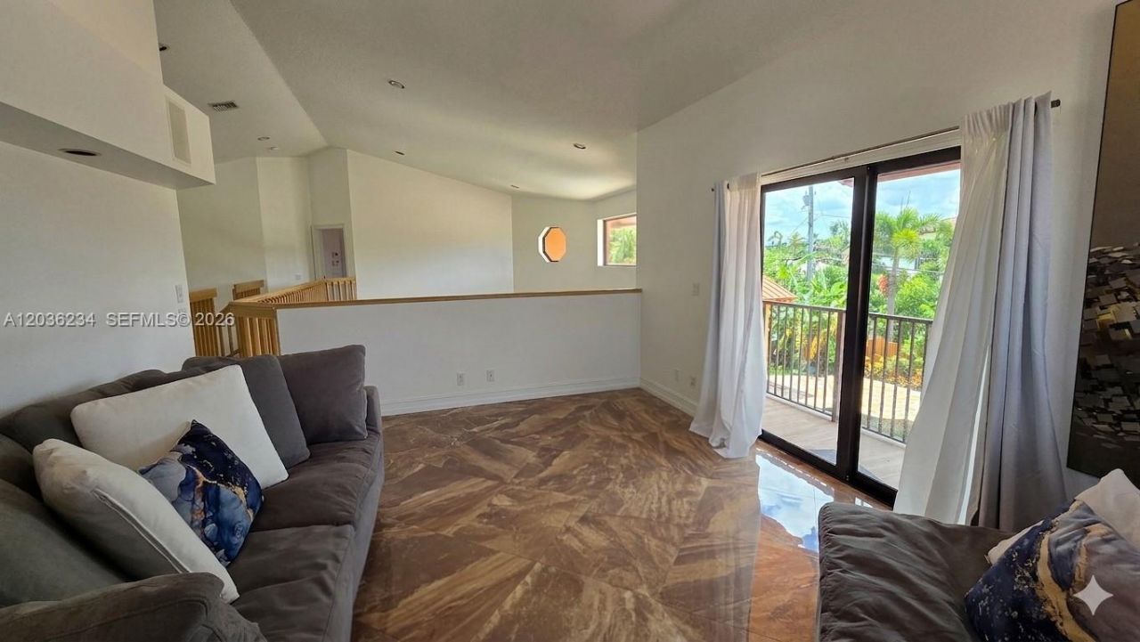 741 Tyler St , Hollywood, FL 33019 Photo