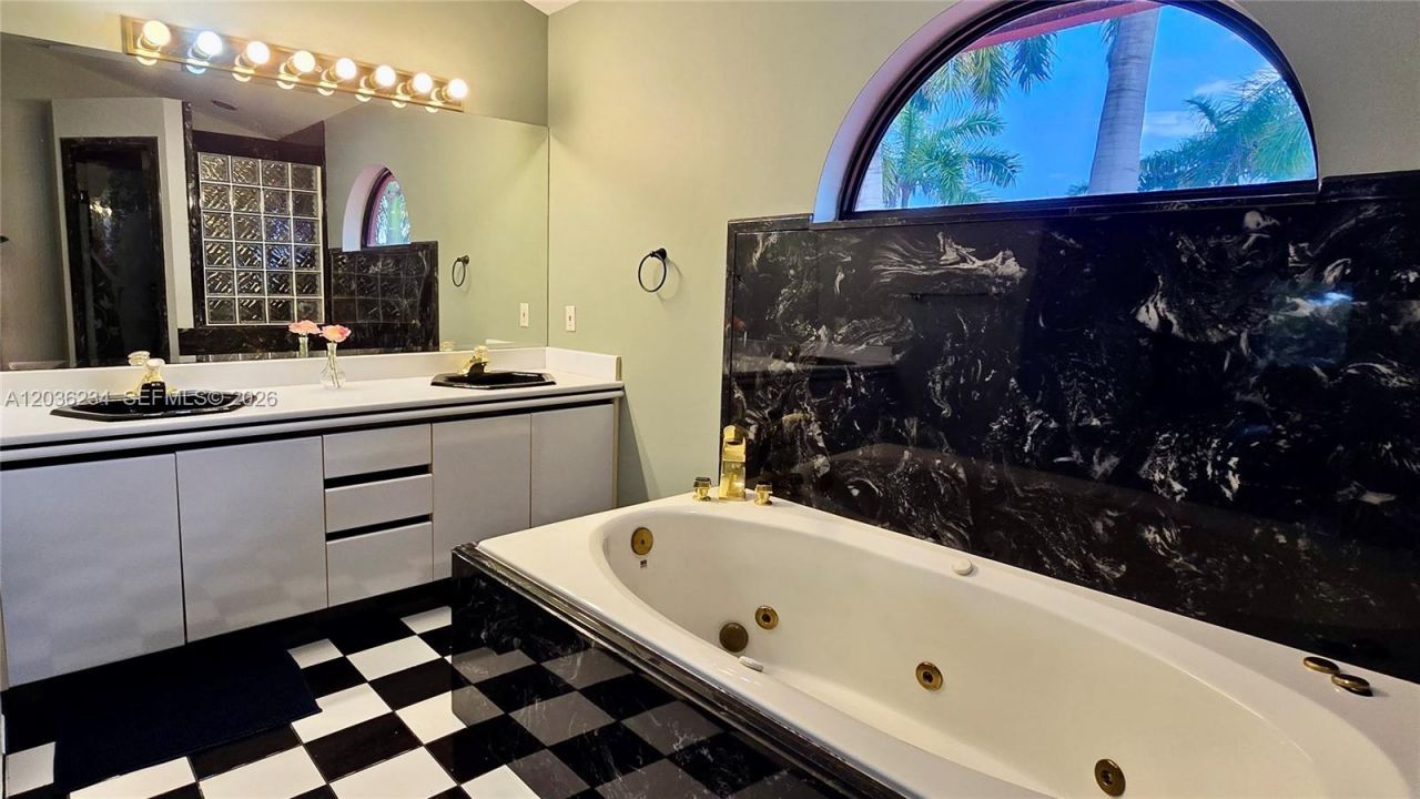 741 Tyler St , Hollywood, FL 33019 Photo