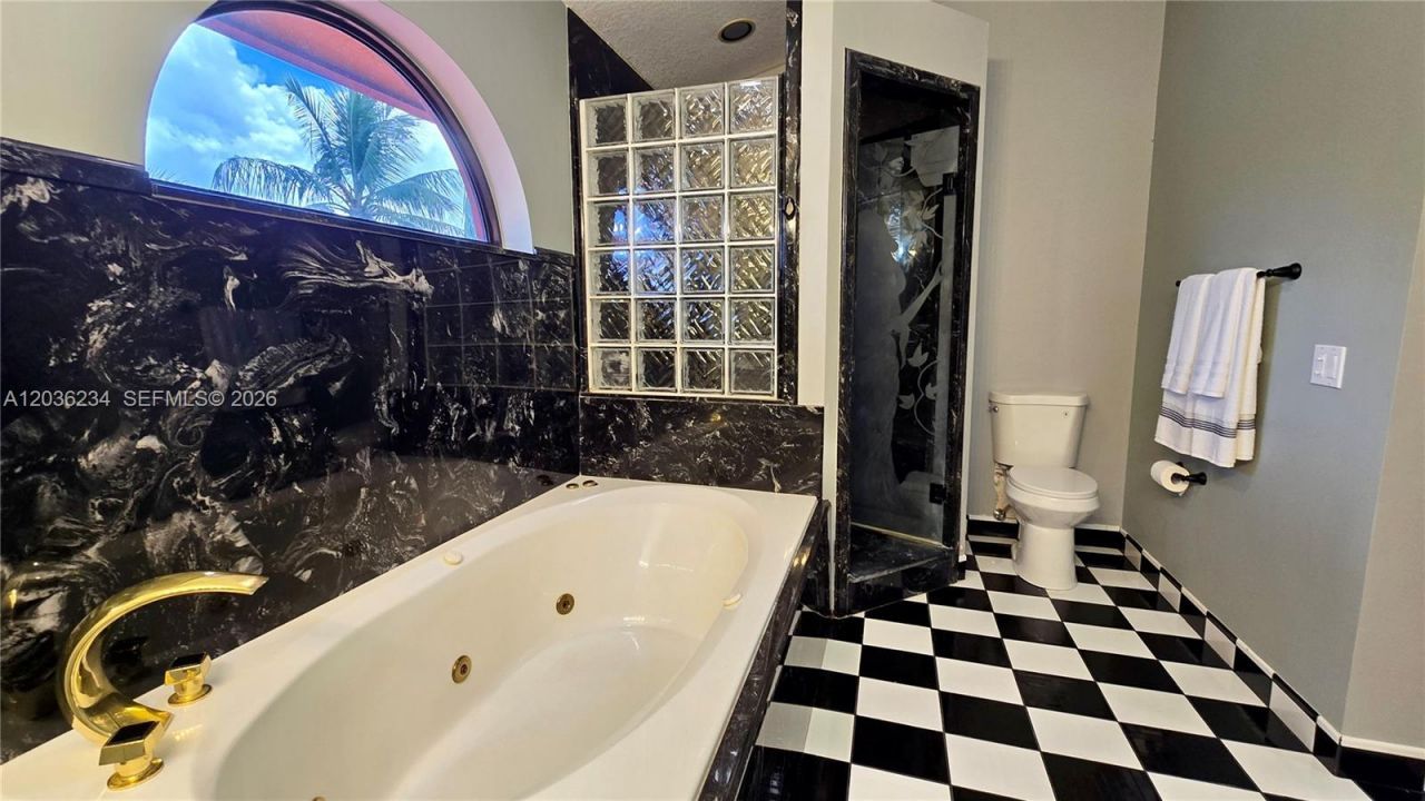 741 Tyler St , Hollywood, FL 33019 Photo