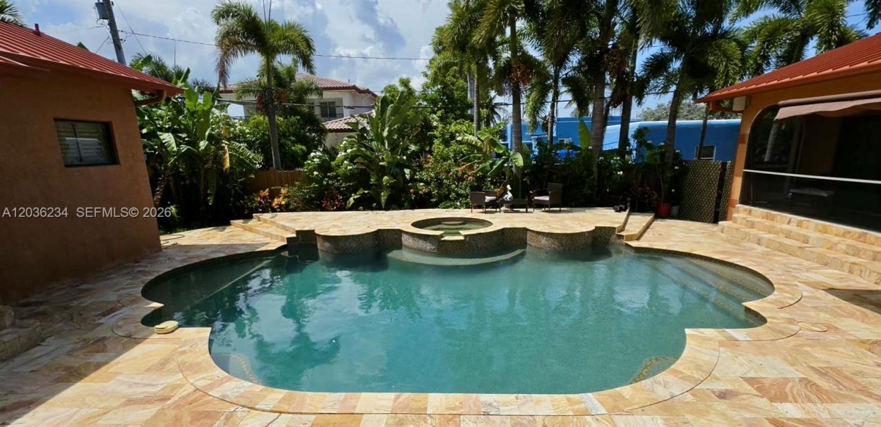 741 Tyler St , Hollywood, FL 33019 Photo