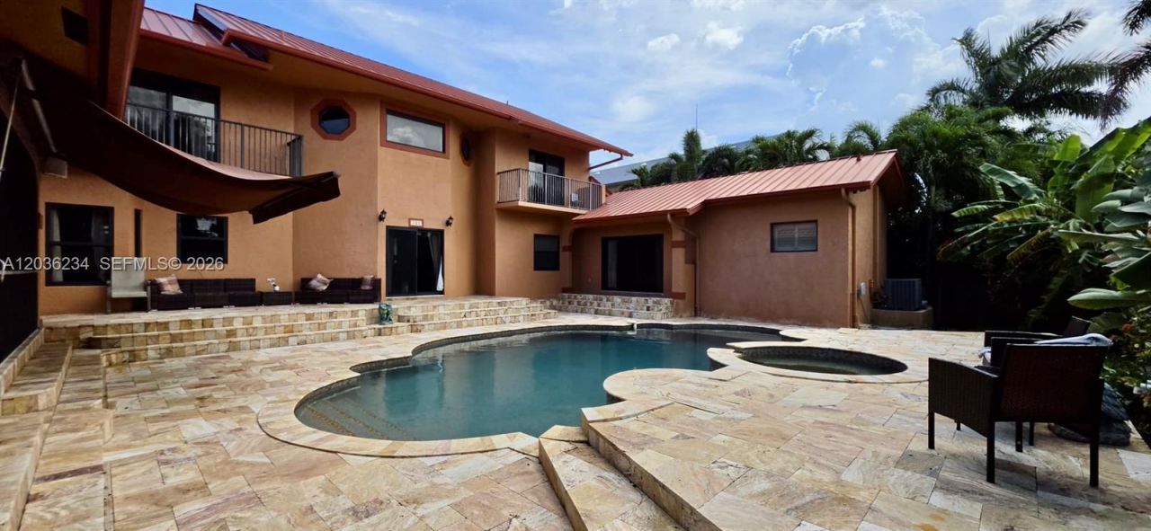 741 Tyler St , Hollywood, FL 33019 Photo