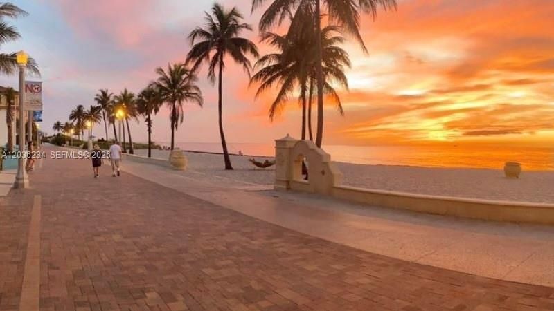 741 Tyler St, Hollywood, FL 33019 Photo