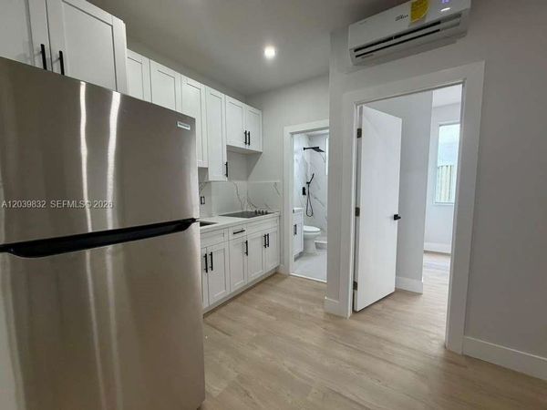 2425 SW 6th St , Unit 3, Miami, FL 33135
