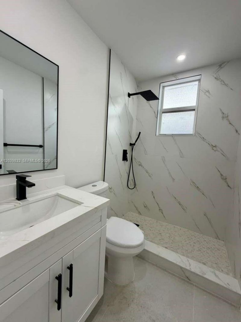 2425 SW 6th St , Unit 3, Miami, FL 33135 Photo