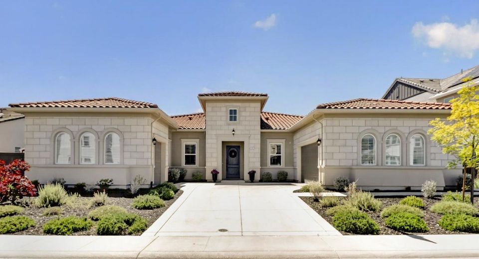 4067 Whitney Vista Ln, Rocklin, CA 95677 Photo