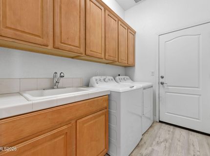 10770 Summer Glen Drive, Reno, NV 89521 Photo