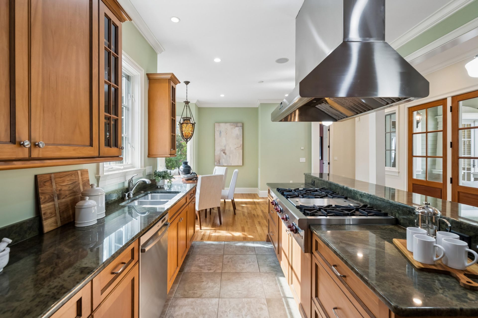 67 Delahow Street Photo 25
