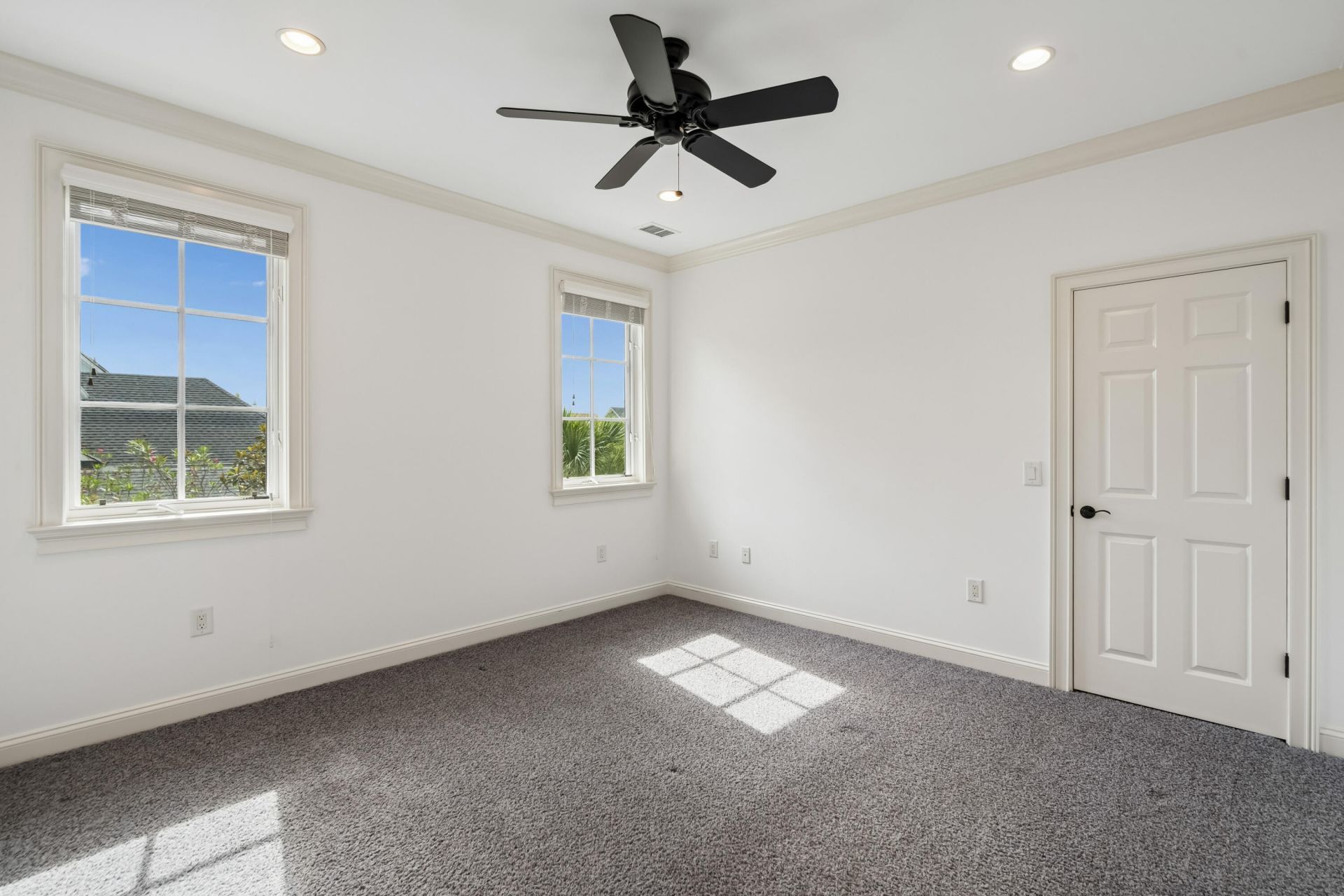 67 Delahow Street Photo 72
