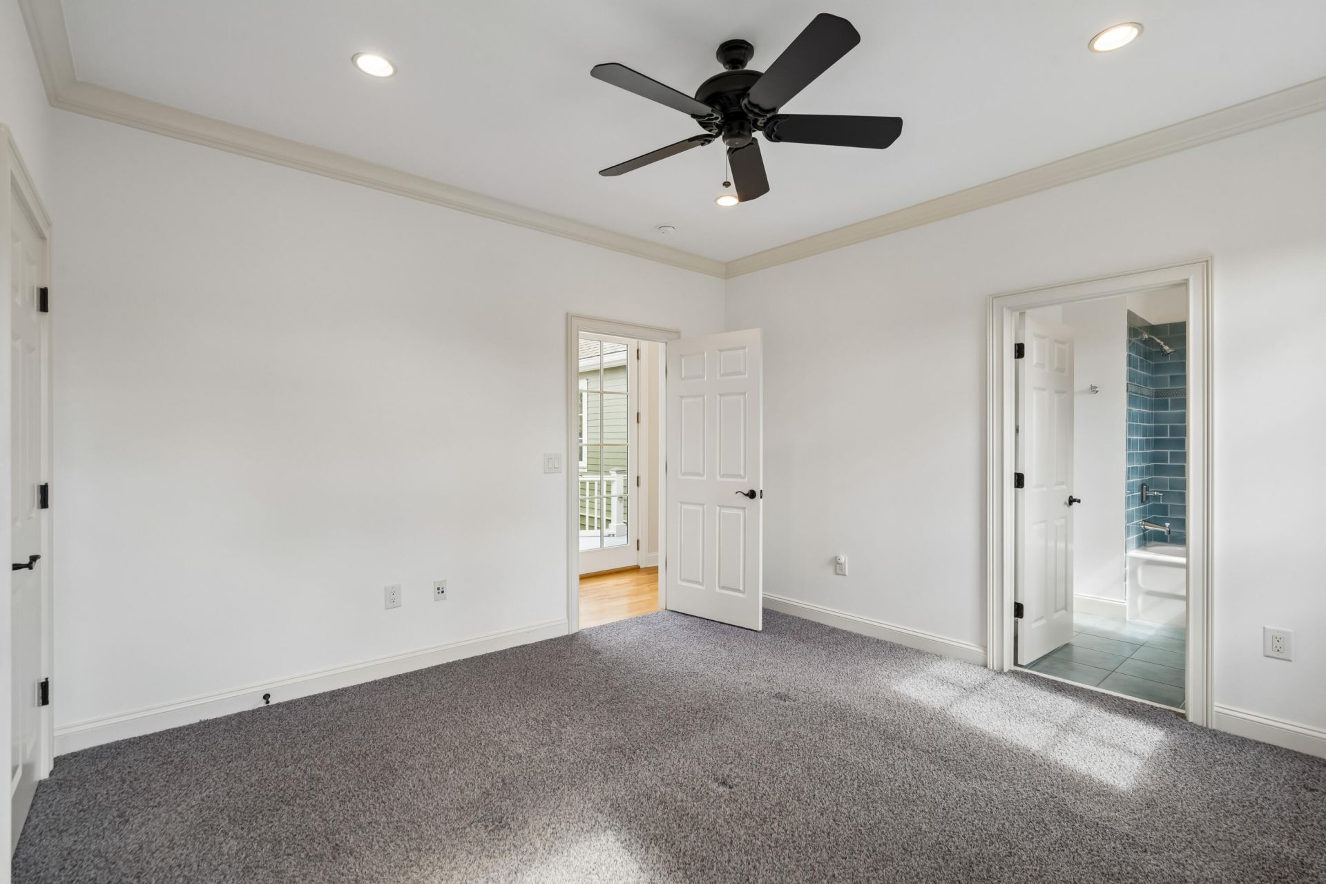 67 Delahow Street Photo 73