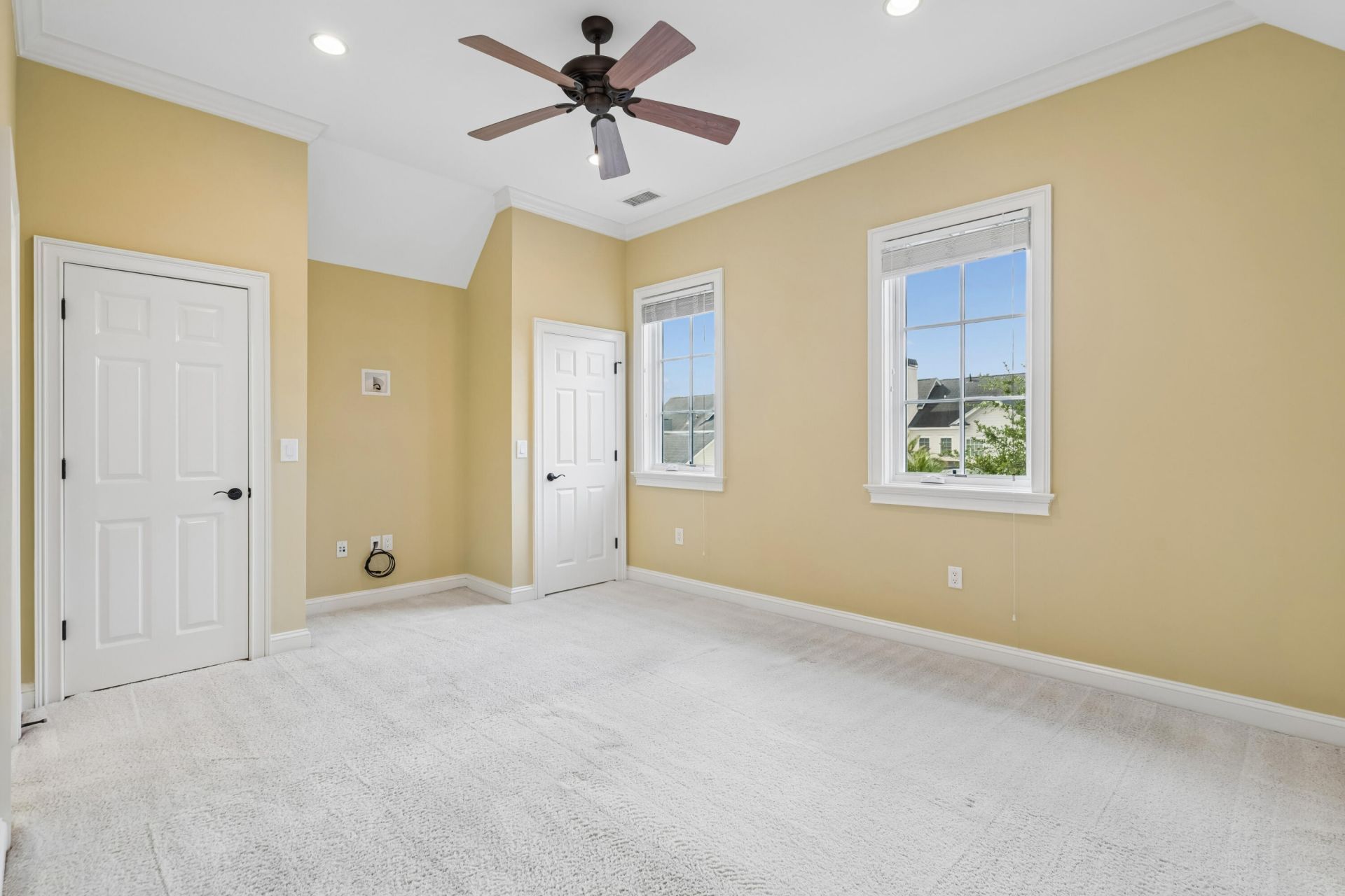 67 Delahow Street Photo 75